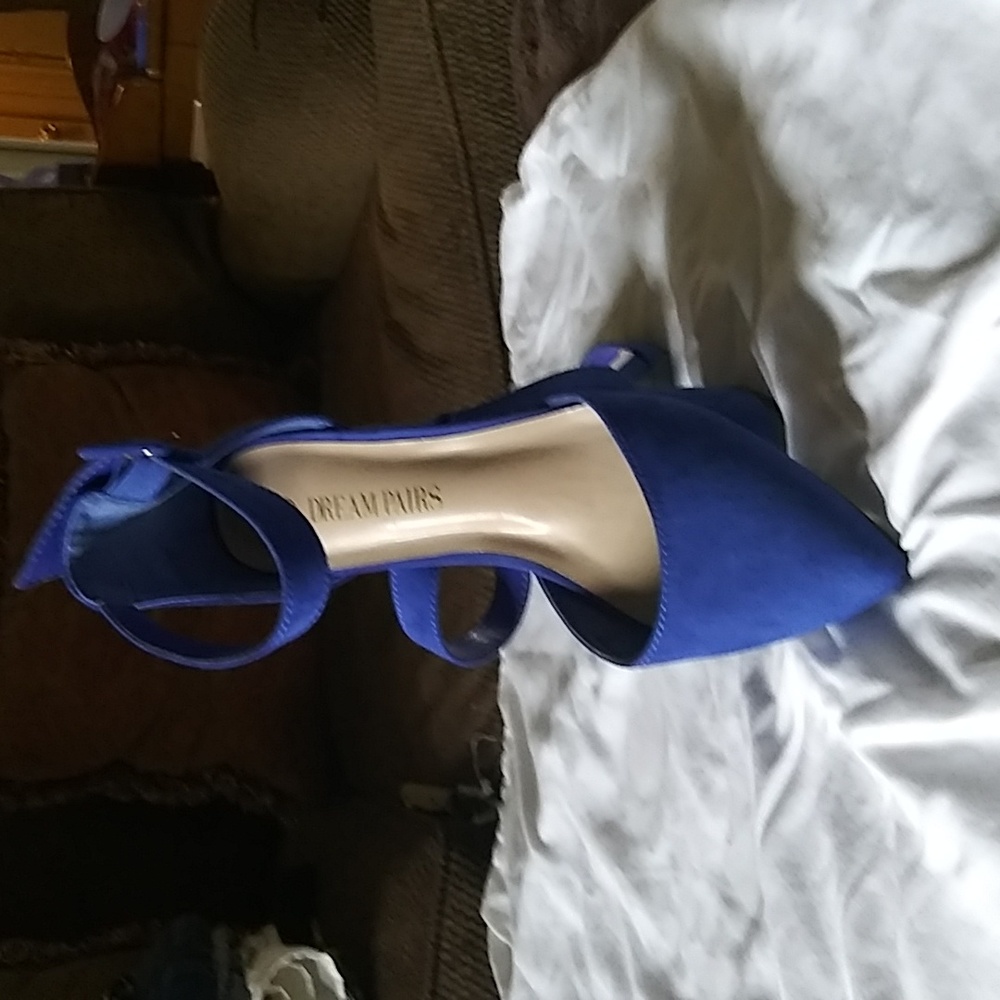 Shoes - Picture 5 of 10